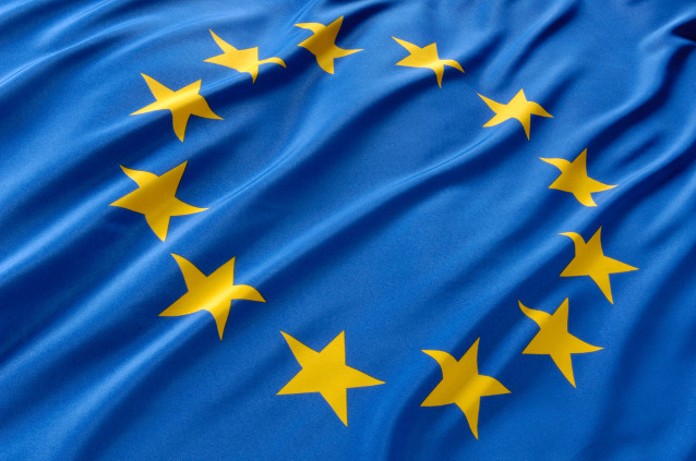 European_union_flag-8-mid