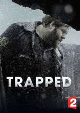 Netflix: Trapped | <strong>Opis Netflix</strong><br> W maÅ‚ej islandzkiej wiosce zostaje znalezione ciaÅ‚o ofiary morderstwa. Tymczasem Å›nieÅ¼yca odcina caÅ‚y region od Å›wiata. | Oglądaj serial na Netflix.com