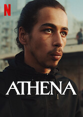 Kliknij by uszyskać więcej informacji | Netflix: ATHENA | Tragiczna śmierć młodego chłopca wywołuje na osiedlu Athena prawdziwą wojnę, w której kluczową rolę odgrywają starsi bracia ofiary.