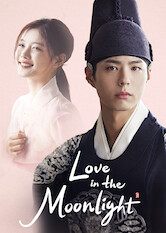 Kliknij by uszyskać więcej informacji | Netflix: Love in the Moonlight | Młoda kobieta żyjąca w czasach dynastii Joseon, która przez całe życie udawała mężczyznę, trafia jako eunuch do królewskiego pałacu, gdzie zaprzyjaźnia się z księciem.