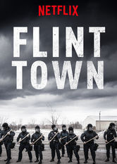 Kliknij by uszyskać więcej informacji | Netflix: Flint Town | Twórcy poÅ›wiÄ™cajÄ… dwa lata na poznanie pracy policjantów z Flint w Michigan, Å¼eby pokazaÄ‡ nam nawaÅ‚ problemów i warunki, z jakimi muszÄ… sobie radziÄ‡ stróÅ¼e prawa.