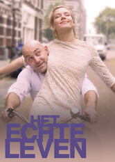Kliknij by uszyskać więcej informacji | Netflix: Het Echte Leven | Kino zderza się z rzeczywistością, gdy reżyser obsadza swoją dziewczynę w romansie, a jej filmowym partnerem zostaje mężczyzna bez doświadczenia aktorskiego.