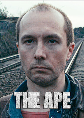 Netflix: The Ape | <strong>Opis Netflix</strong><br> Pewnego ranka szwedzki instruktor jazdy niespodziewanie budzi się na podłodze w łazience. Z każdą godziną jego dzień staje się coraz bardziej surrealistyczny. | Oglądaj film na Netflix.com
