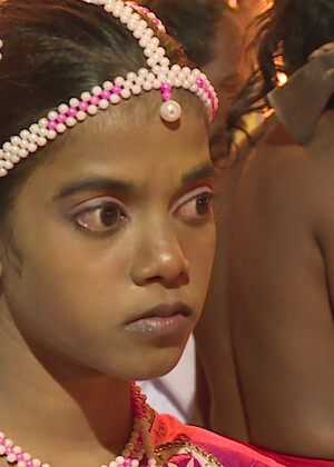 Netflix: Sri Lanka - Island of Hope | <strong>Opis Netflix</strong><br> BÃ³stwa Skanda iÂ Valli otrzymujÄ… hoÅ‚d od wiernych podczas peÅ‚nego kolorÃ³w, taÅ„ca iÂ aktÃ³w poboÅ¼noÅ›ci Festiwalu PeÅ‚ni KsiÄ™Å¼yca wÂ Kataragamie. | Oglądaj film na Netflix.com